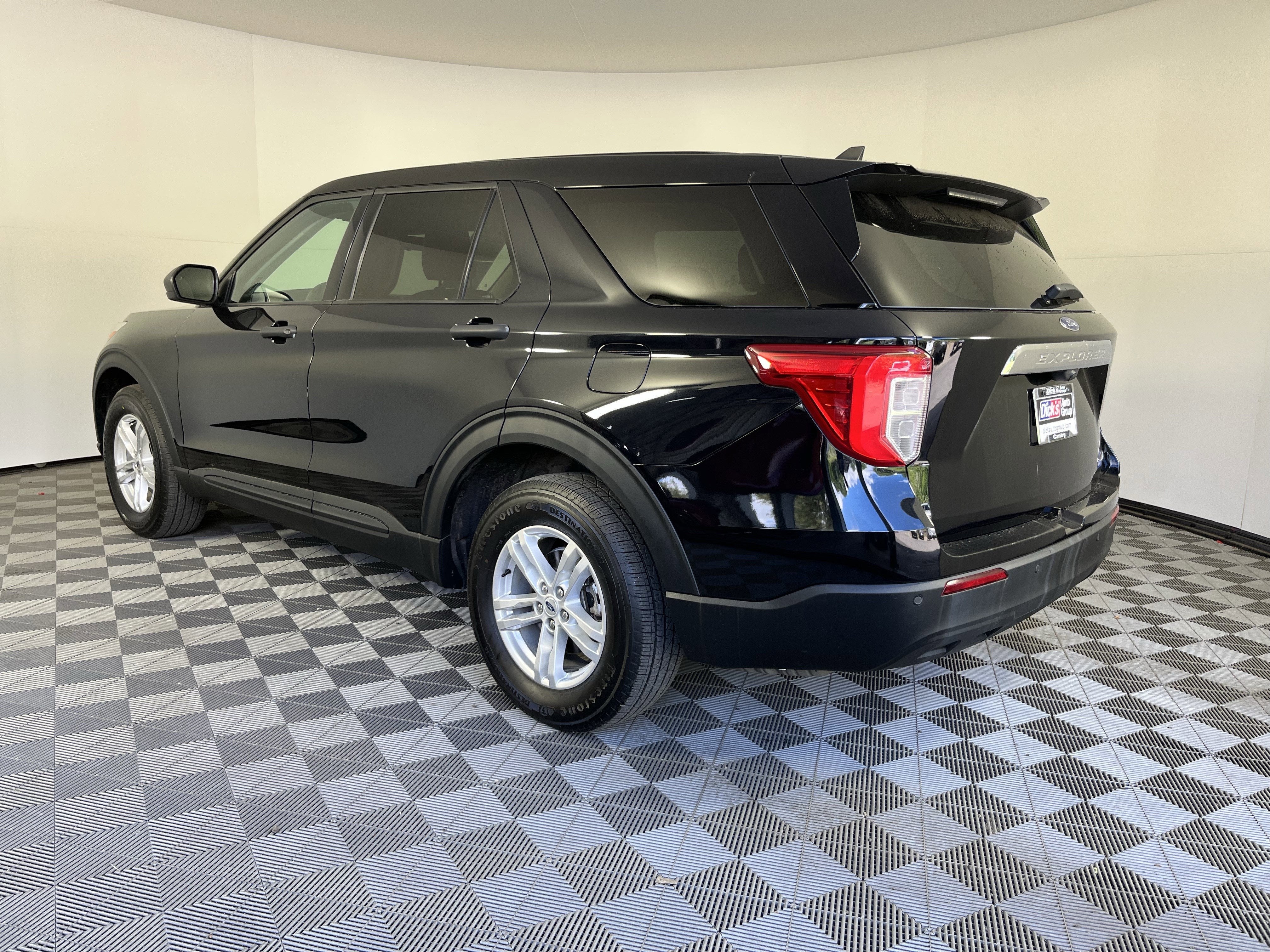 2023 Ford Explorer — rear three-quarter view