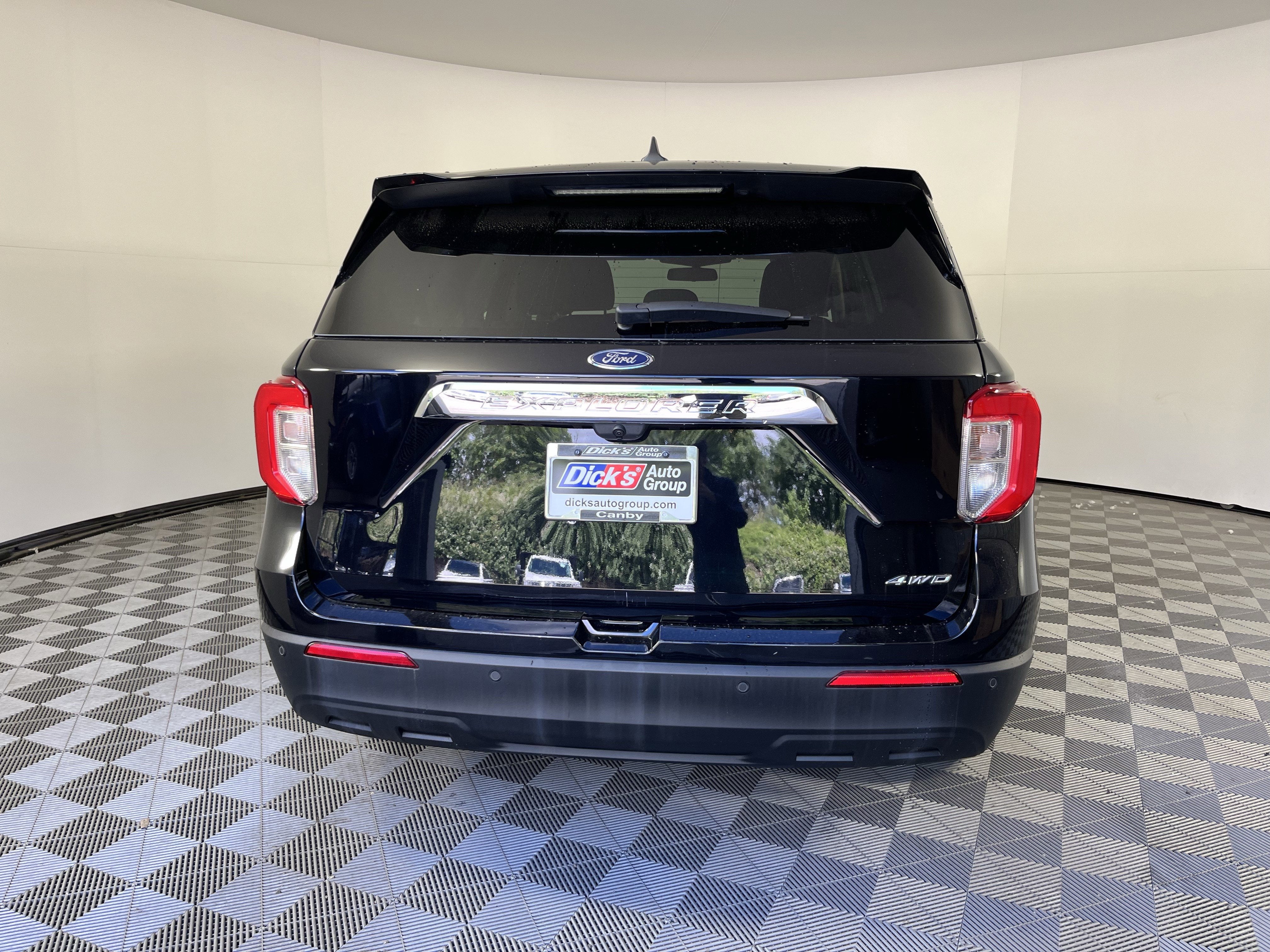 2023 Ford Explorer — interior view