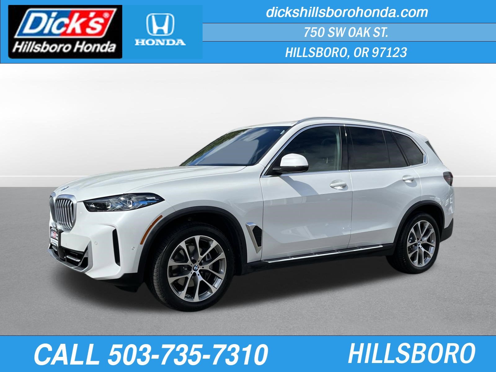 2026 BMW X5 xDrive40i in White Metallic — front three-quarter view
