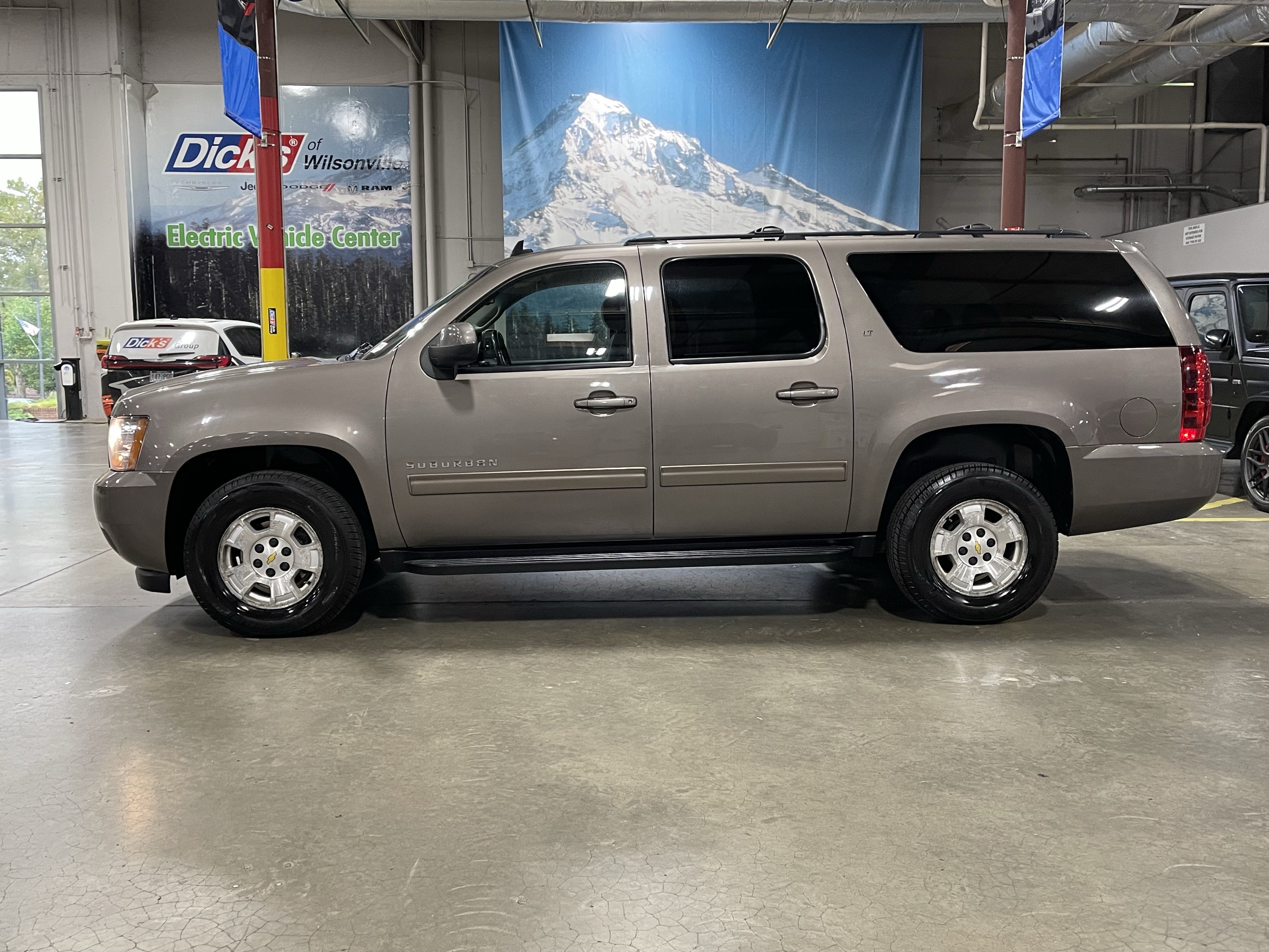 2011 Chevrolet Suburban 1500 — side profile view